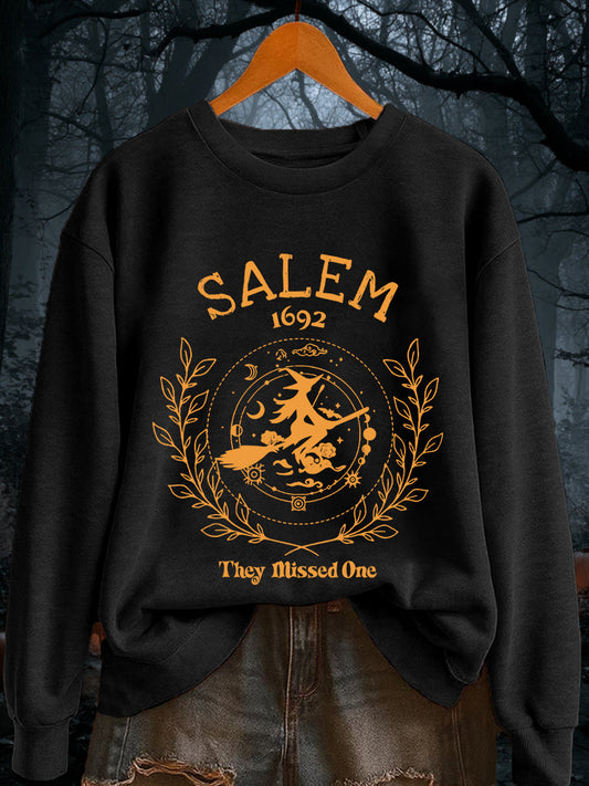 Women's Funny Halloween Witch Salem 1692 They Missed One Sweatshirt