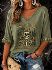 Women's "I Bury Things, Maybe Plants, Maybe People" Halloween Floral Casual T-Shirt